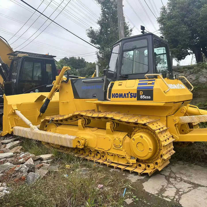 Used Japan Komatsu D85ESS Dozer with Ripper Komatsu D85 Crawler Bulldozer with Excellent Performance Low Price for Sale - Bulldozer: afbeelding 1 Used Japan Komatsu D85ESS Dozer with Ripper Komatsu D85 Crawler Bulldozer with Excellent Performance Low Price for Sale - Bulldozer: afbeelding 1