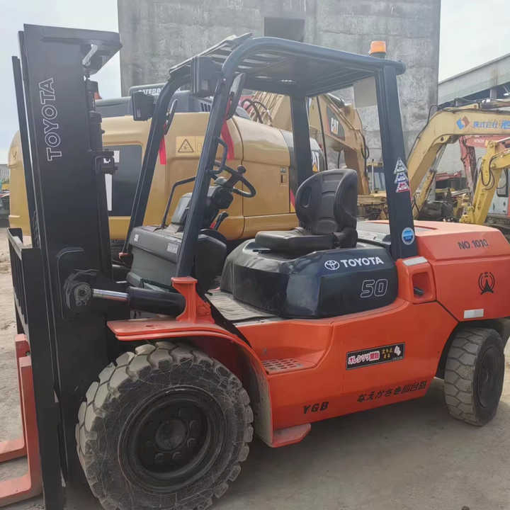 Used Japan Original Brand toyota 50 Forklift 3tons 5tons Forklift for Sale - Heftruck: afbeelding 1 Used Japan Original Brand toyota 50 Forklift 3tons 5tons Forklift for Sale - Heftruck: afbeelding 1