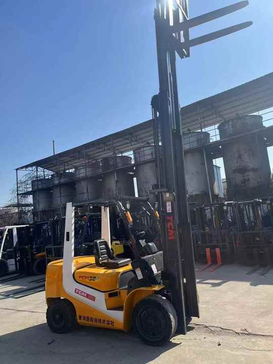 Very Good Condition and Cheap Price 3 Tonne TCM Forklift Run Performance TCM30 Forklift for Sale - Heftruck: afbeelding 4 Very Good Condition and Cheap Price 3 Tonne TCM Forklift Run Performance TCM30 Forklift for Sale - Heftruck: afbeelding 4