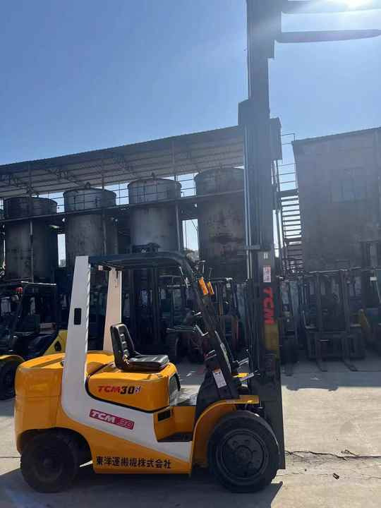 Very Good Condition and Cheap Price 3 Tonne TCM Forklift Run Performance TCM30 Forklift for Sale - Heftruck: afbeelding 5 Very Good Condition and Cheap Price 3 Tonne TCM Forklift Run Performance TCM30 Forklift for Sale - Heftruck: afbeelding 5