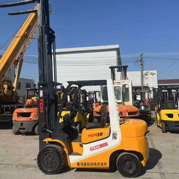 Very Good Condition and Cheap Price 3 Tonne TCM Forklift Run Performance TCM30 Forklift for Sale - Heftruck: afbeelding 1 Very Good Condition and Cheap Price 3 Tonne TCM Forklift Run Performance TCM30 Forklift for Sale - Heftruck: afbeelding 1