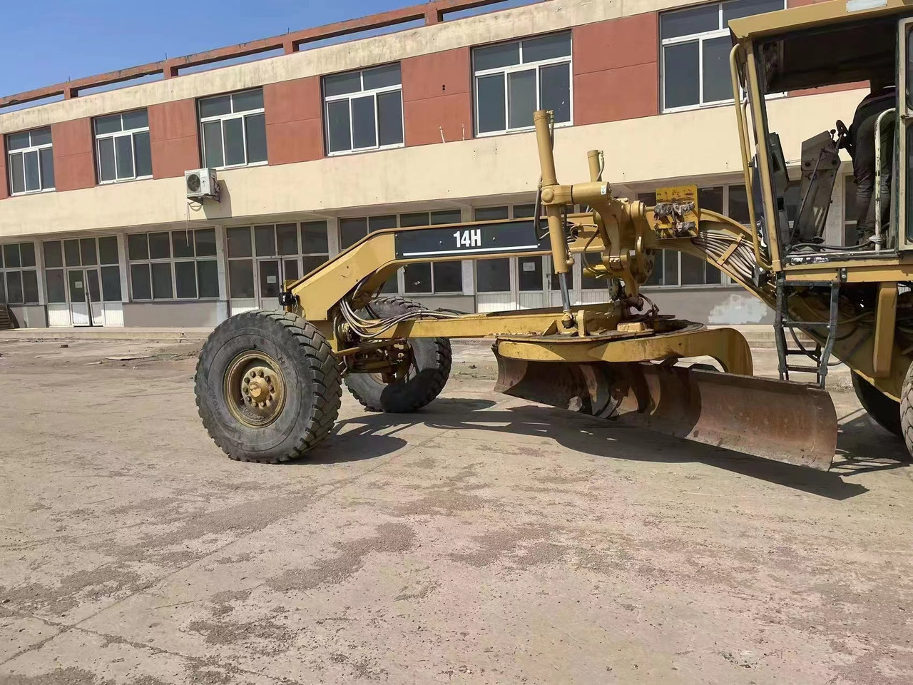 CATERPILLAR 14H - Grader: afbeelding 2 CATERPILLAR 14H - Grader: afbeelding 2