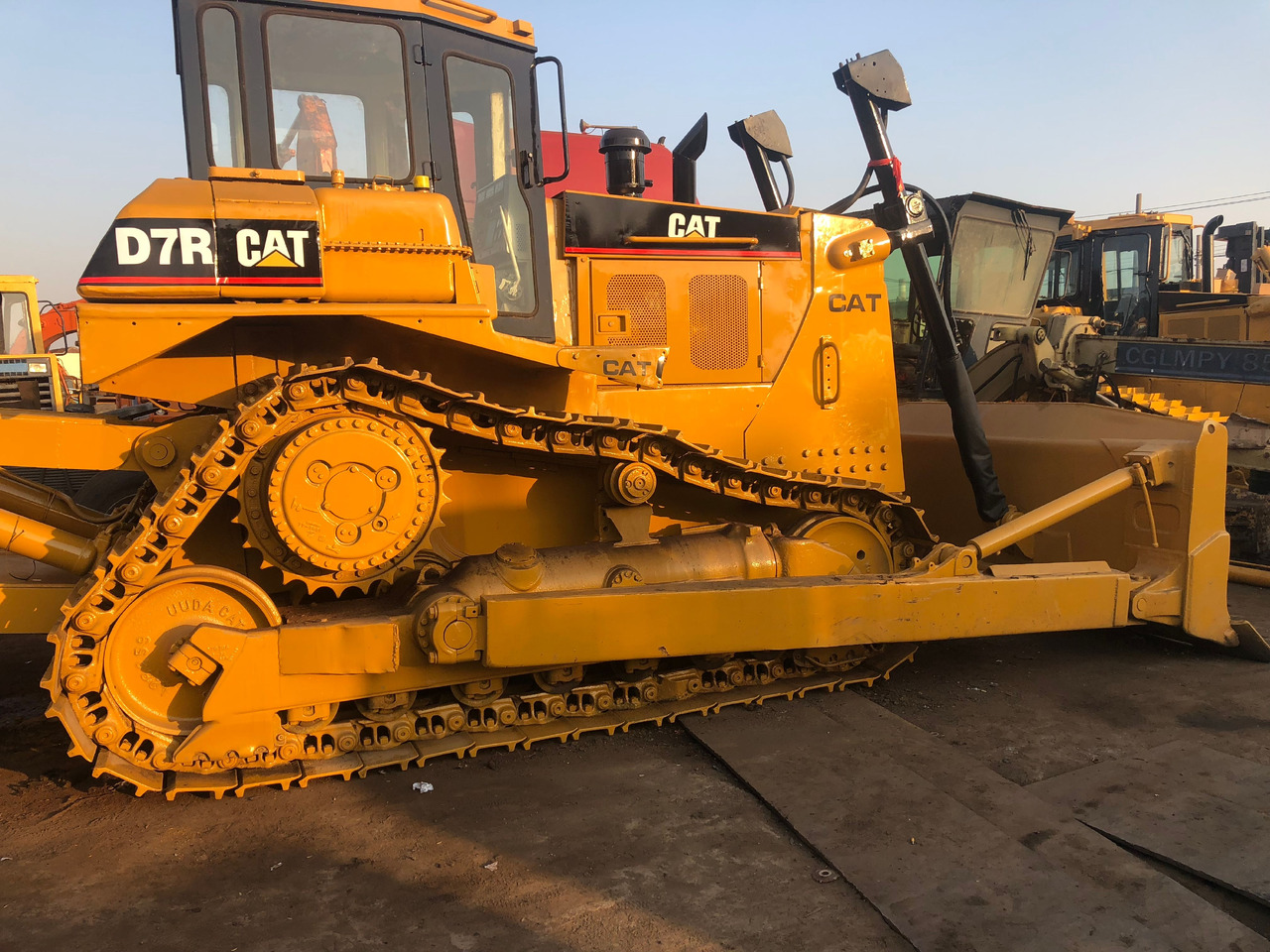 CATERPILLAR D7R - Bulldozer: afbeelding 3 CATERPILLAR D7R - Bulldozer: afbeelding 3