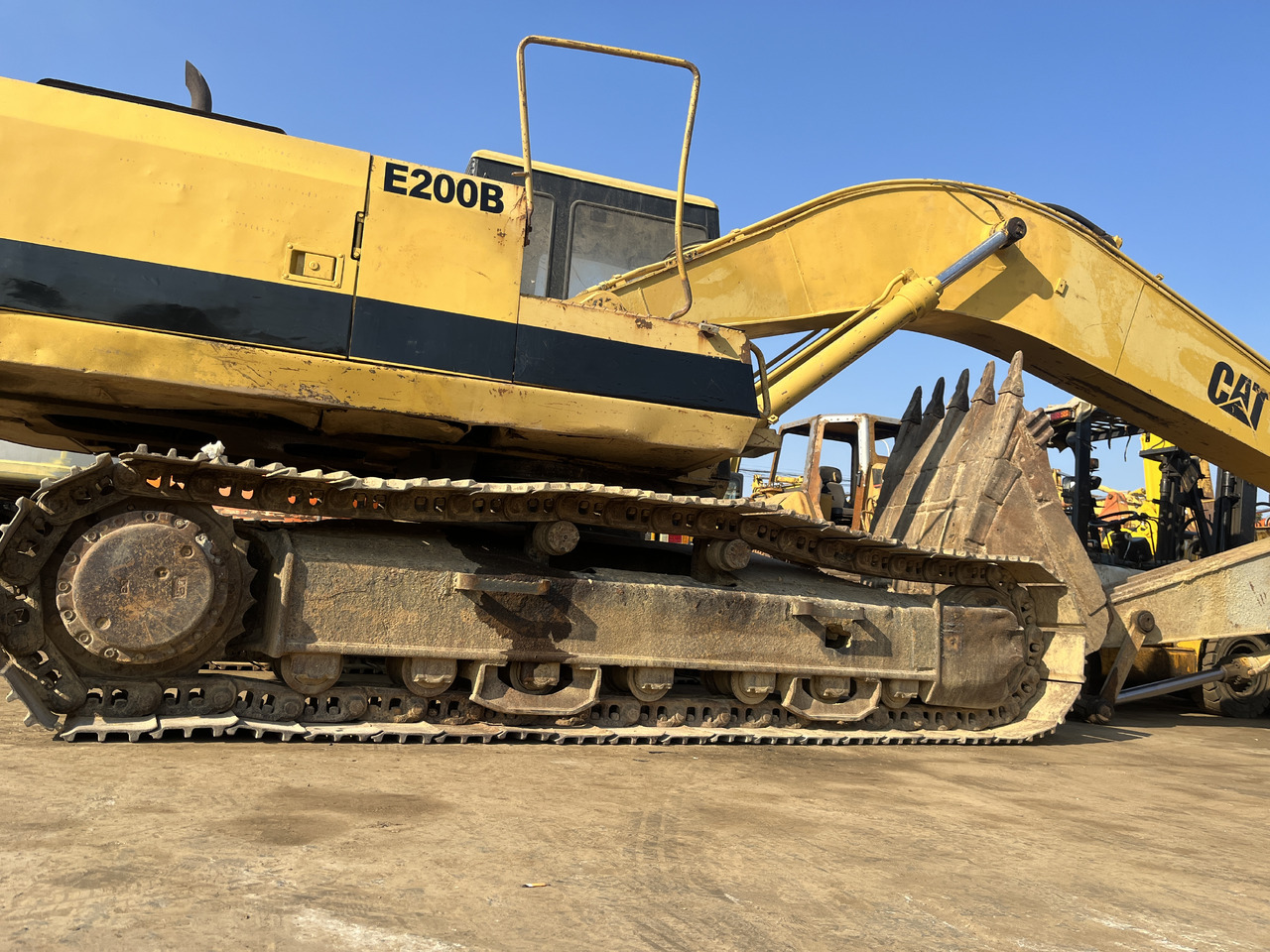 CATERPILLAR E200 - Rupsgraafmachine: afbeelding 3 CATERPILLAR E200 - Rupsgraafmachine: afbeelding 3