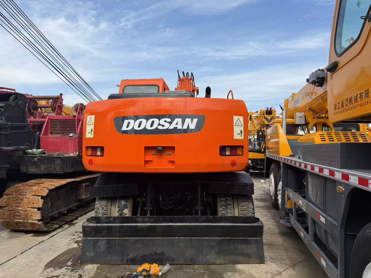 DOOSAN DH150W-7 - Mobiele graafmachine: afbeelding 3 DOOSAN DH150W-7 - Mobiele graafmachine: afbeelding 3