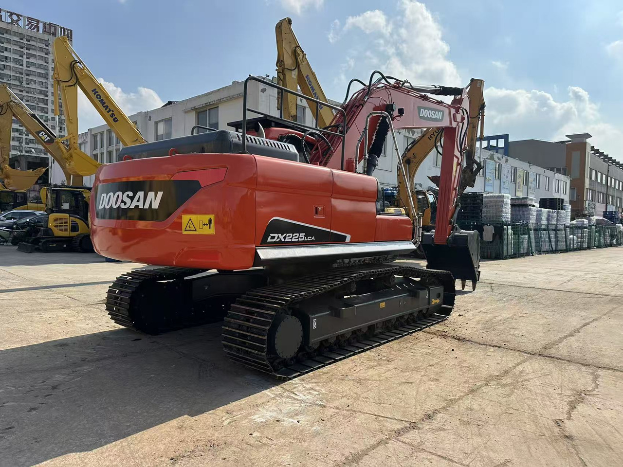 DOOSAN DX225LCA - Rupsgraafmachine: afbeelding 3 DOOSAN DX225LCA - Rupsgraafmachine: afbeelding 3