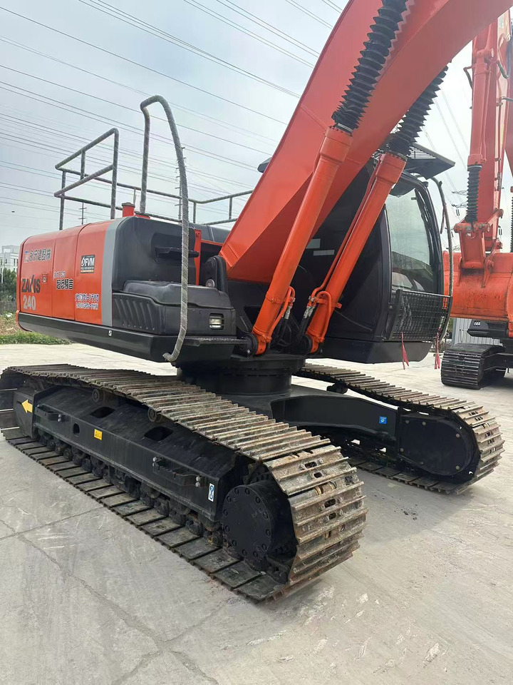 HITACHI ZX240-3G - Rupsgraafmachine: afbeelding 2 HITACHI ZX240-3G - Rupsgraafmachine: afbeelding 2