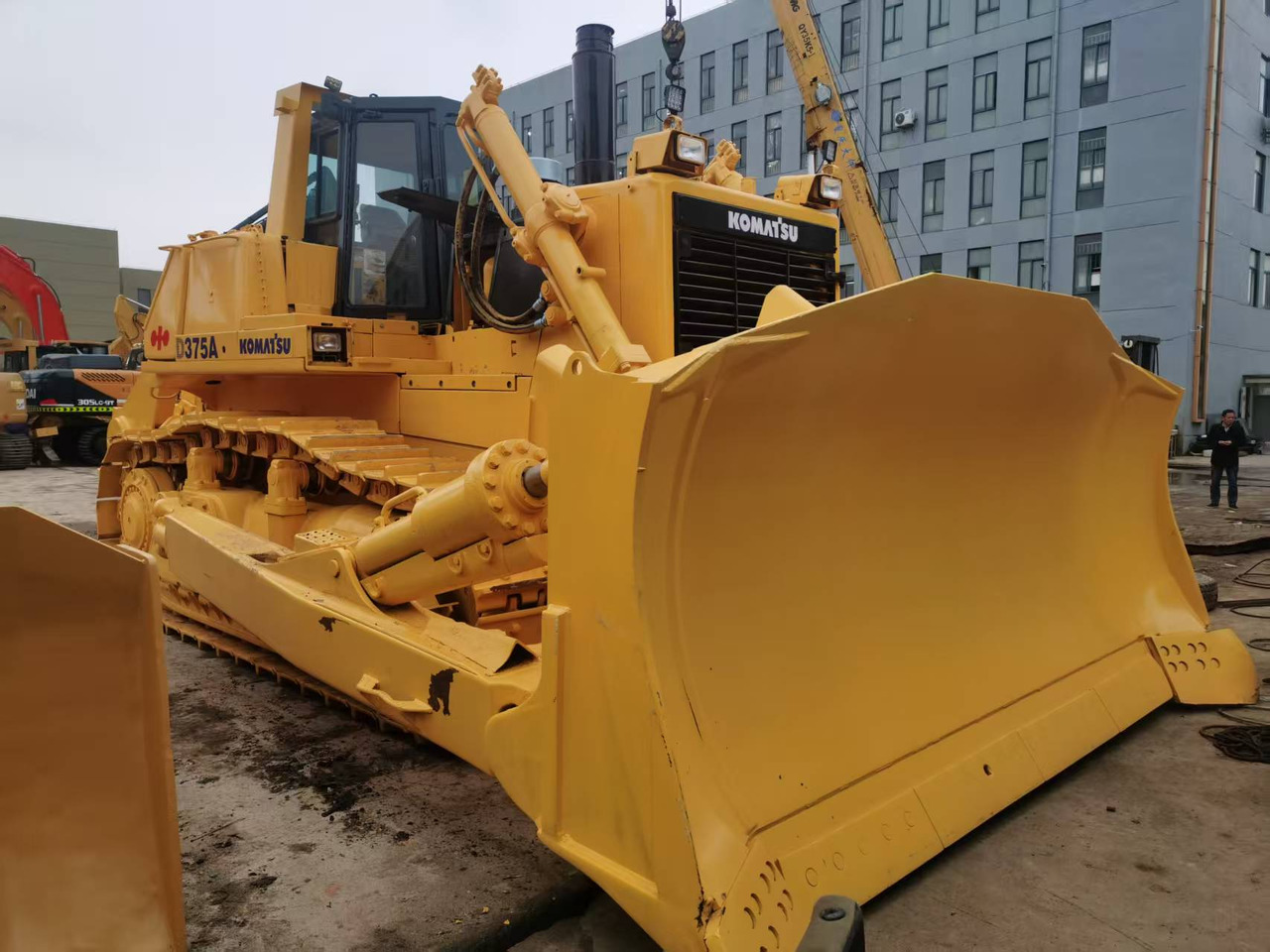 KOMATSU D375 - Bulldozer: afbeelding 1 KOMATSU D375 - Bulldozer: afbeelding 1