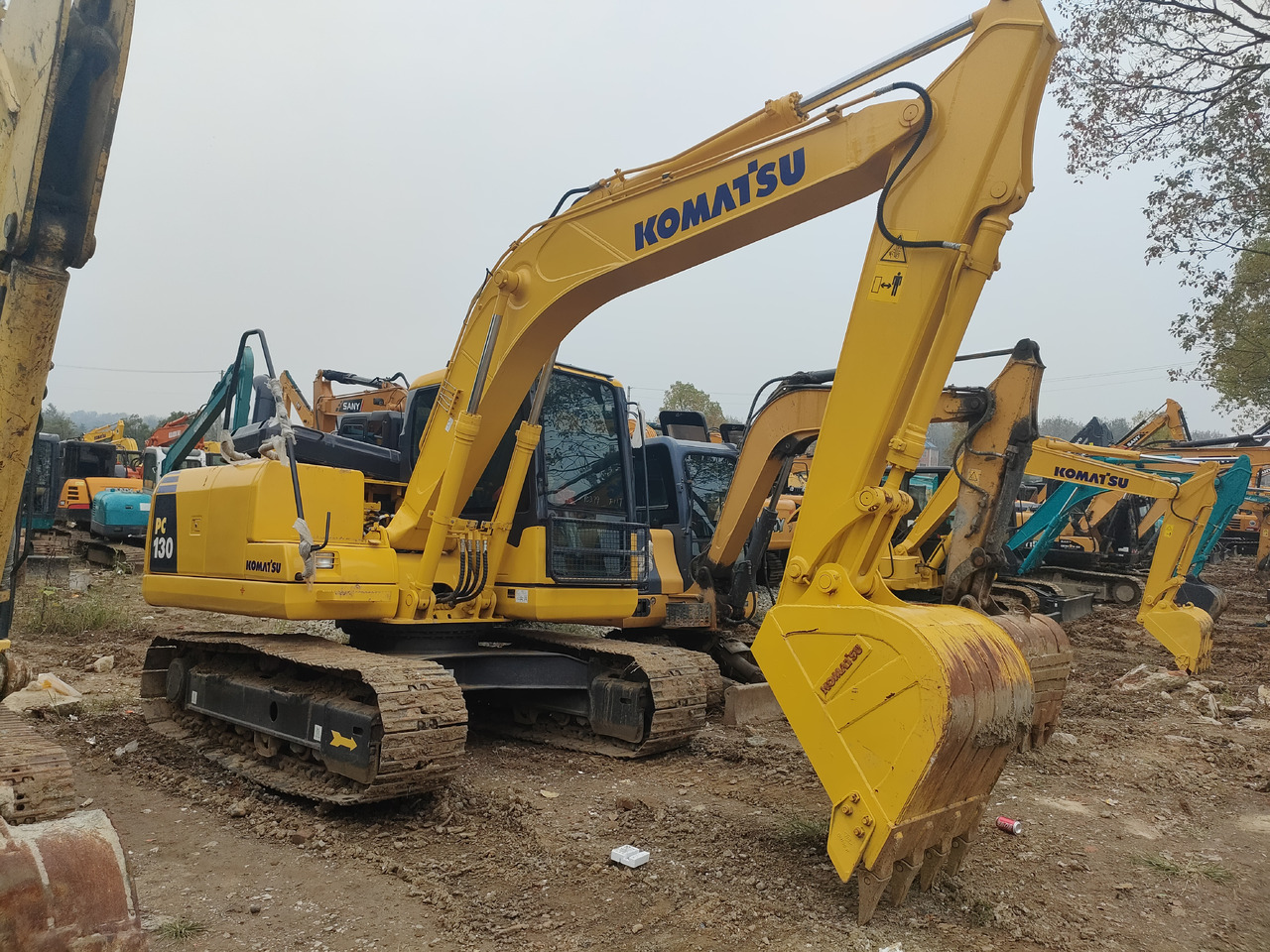KOMATSU PC130-7 - Mobiele graafmachine: afbeelding 1 KOMATSU PC130-7 - Mobiele graafmachine: afbeelding 1