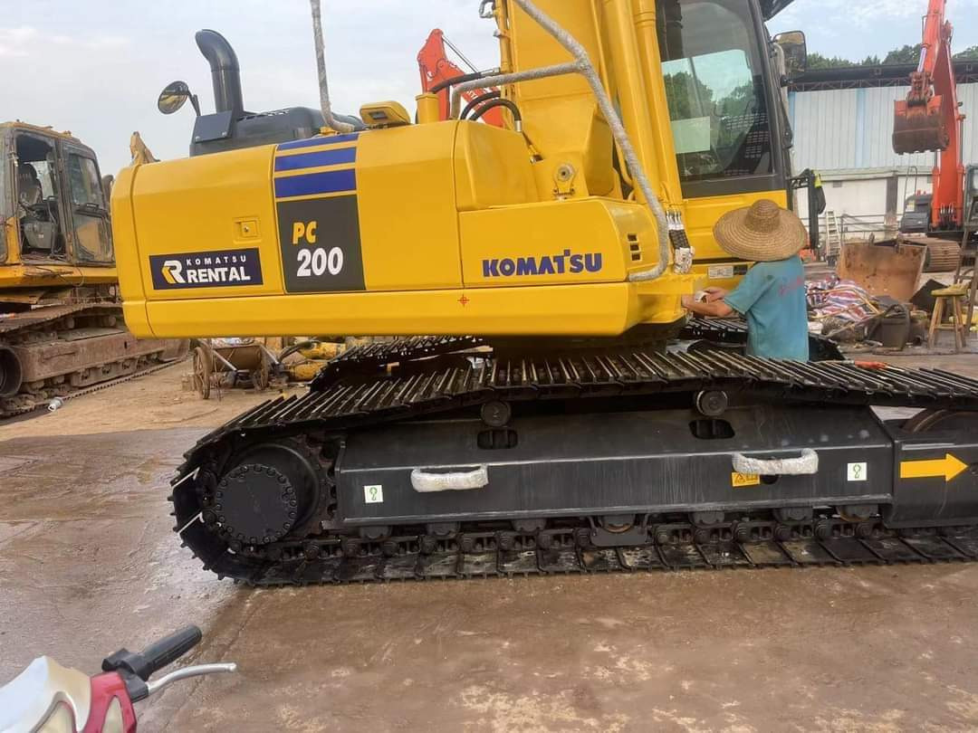 KOMATSU PC200-8 - Rupsgraafmachine: afbeelding 4 KOMATSU PC200-8 - Rupsgraafmachine: afbeelding 4