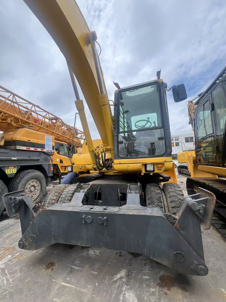 KOMATSU PW150 - Mobiele graafmachine: afbeelding 3 KOMATSU PW150 - Mobiele graafmachine: afbeelding 3