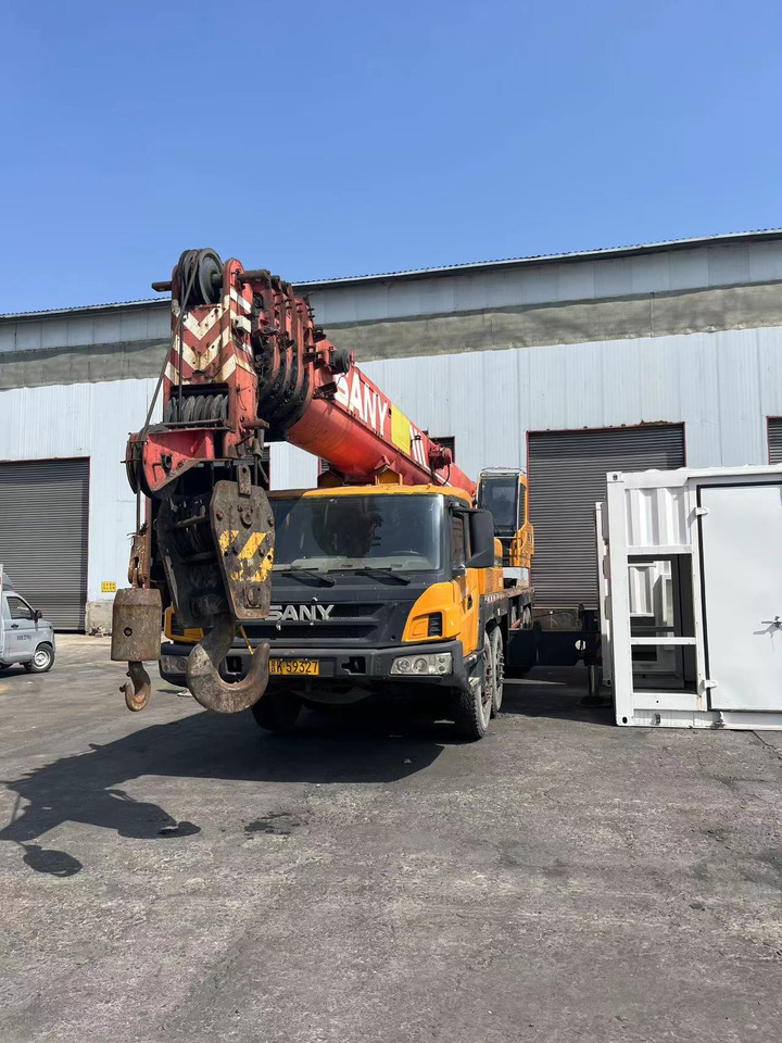 SANY STC800 - Mobiele kraan: afbeelding 2 SANY STC800 - Mobiele kraan: afbeelding 2