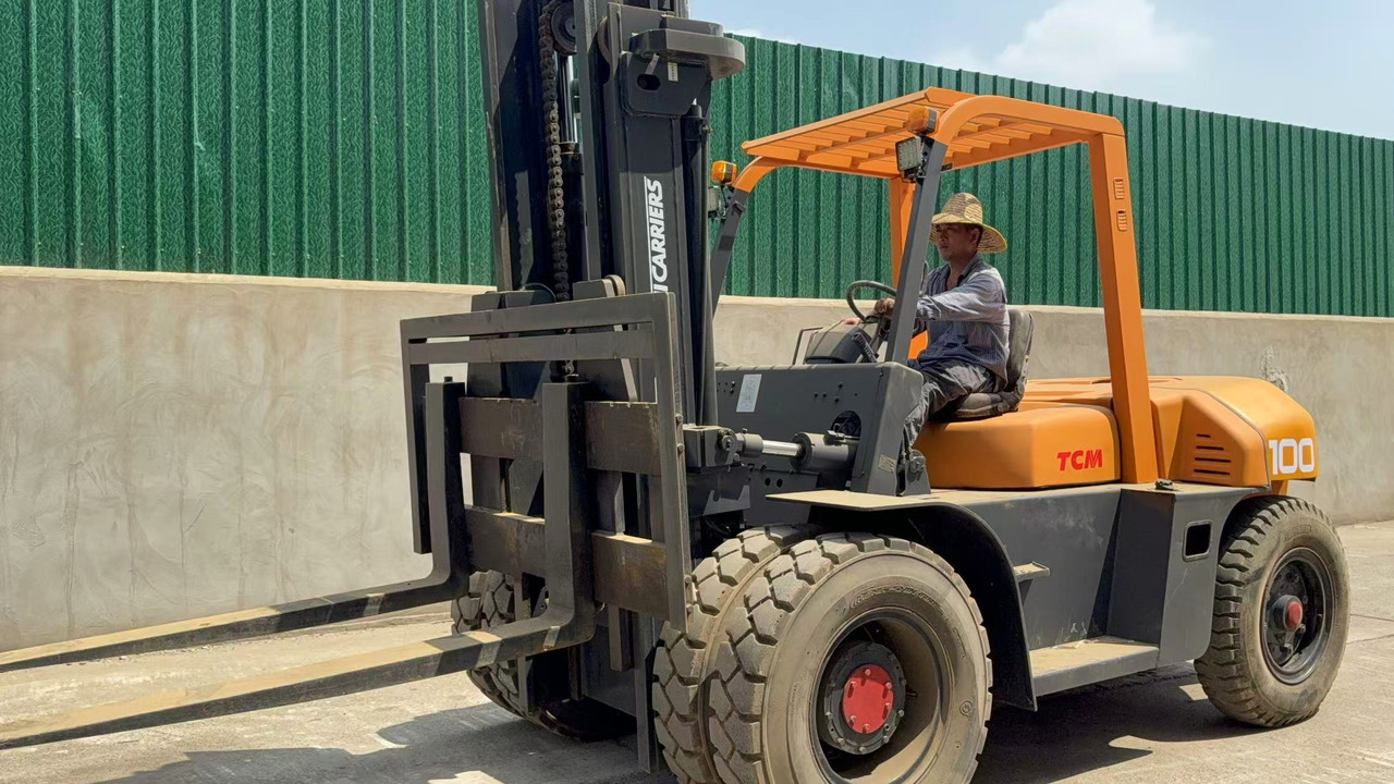 TCM FD100 - Diesel heftruck: afbeelding 2 TCM FD100 - Diesel heftruck: afbeelding 2