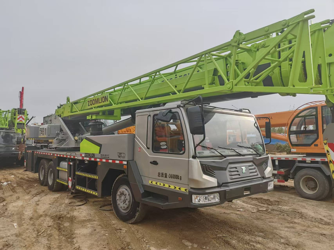 ZOOMLION ZTC350H - Mobiele kraan: afbeelding 2 ZOOMLION ZTC350H - Mobiele kraan: afbeelding 2