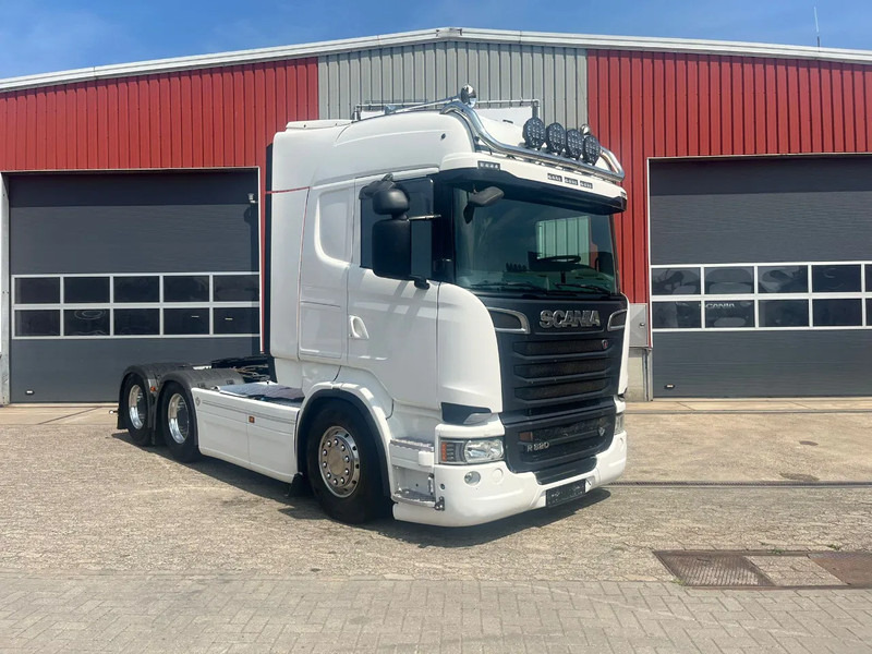 Scania R620-V8 Scania R620 6x4 - Trekker: afbeelding 2 Scania R620-V8 Scania R620 6x4 - Trekker: afbeelding 2