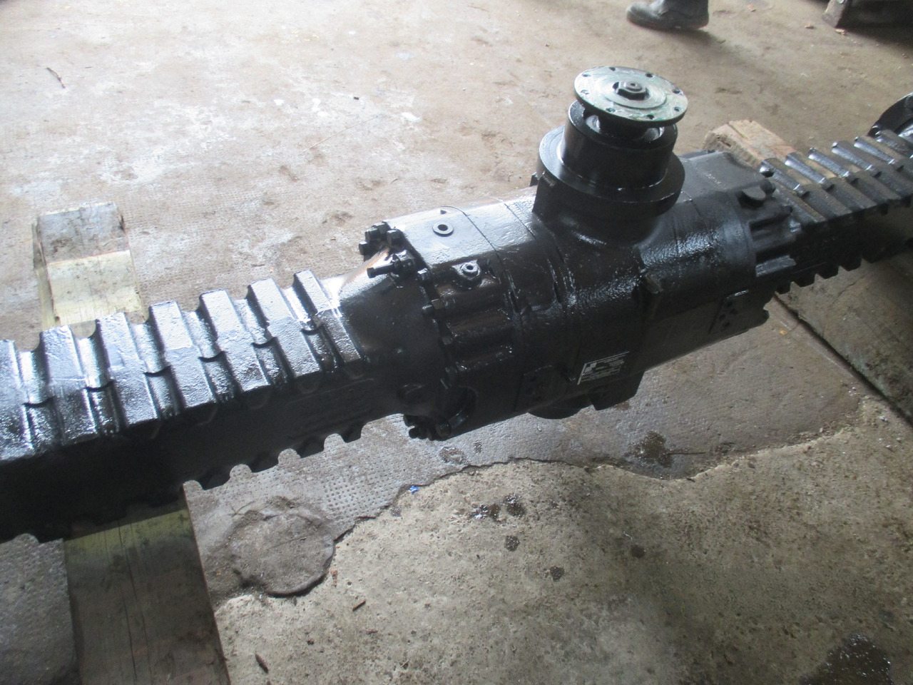 Most napędowy Clark Hurth 123/001 - As en onderdelen voor Bouwmachine: afbeelding 1 Most napędowy Clark Hurth 123/001 - As en onderdelen voor Bouwmachine: afbeelding 1