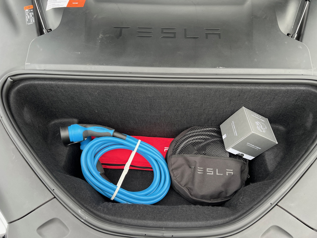 TESLA Model S 75D - Autopilot - Phase 2 - 92% SOH - Garantie - Sedan: afbeelding 4 TESLA Model S 75D - Autopilot - Phase 2 - 92% SOH - Garantie - Sedan: afbeelding 4