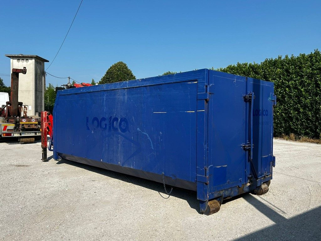 CONTAINER SCARRABILE USATO A CIELO APERTO + GRU - Haakarm container: afbeelding 3 CONTAINER SCARRABILE USATO A CIELO APERTO + GRU - Haakarm container: afbeelding 3