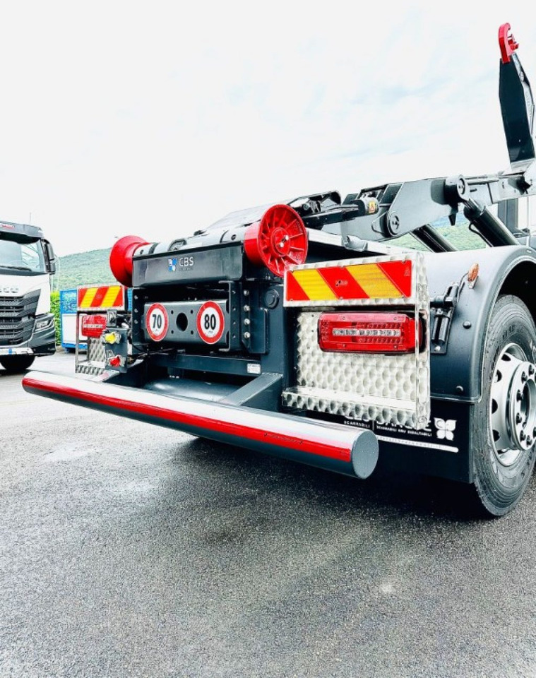 Nieuw Haakarmsysteem vrachtwagen DAF CF85 NUOVO SCARRABILE: afbeelding 18