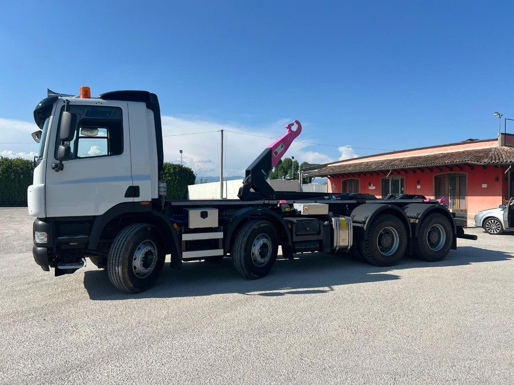 DAF CF85 SCARRABILE - Haakarmsysteem vrachtwagen: afbeelding 4 DAF CF85 SCARRABILE - Haakarmsysteem vrachtwagen: afbeelding 4