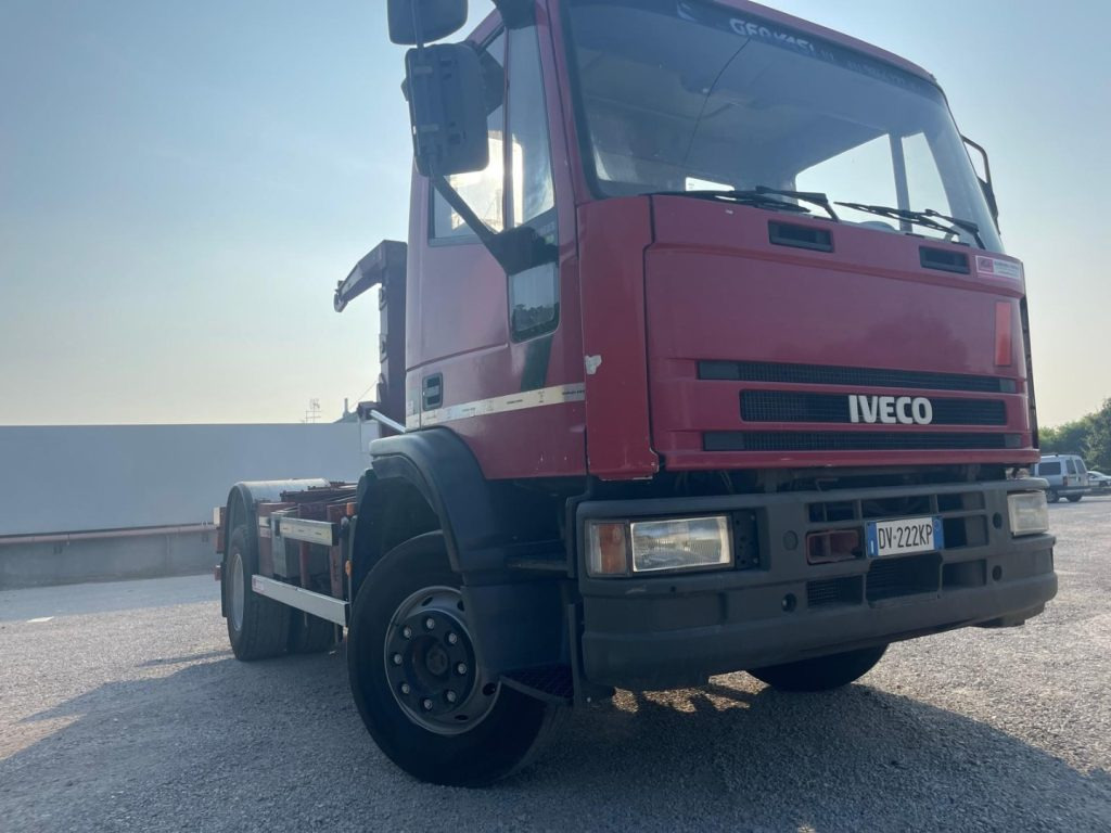 FIAT IVECO EUROCARGO 150E23 - Haakarmsysteem vrachtwagen: afbeelding 2 FIAT IVECO EUROCARGO 150E23 - Haakarmsysteem vrachtwagen: afbeelding 2