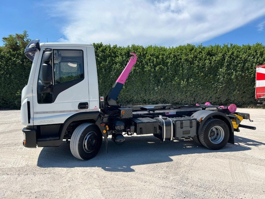 IVECO 120EL18 SCARRABILE - Haakarmsysteem vrachtwagen: afbeelding 3 IVECO 120EL18 SCARRABILE - Haakarmsysteem vrachtwagen: afbeelding 3