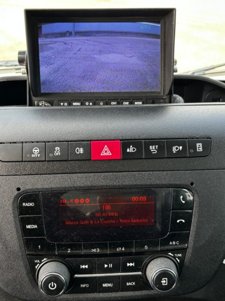 Kipper bestelwagen IVECO DAILY 35.140 RIBALTABILE: afbeelding 14