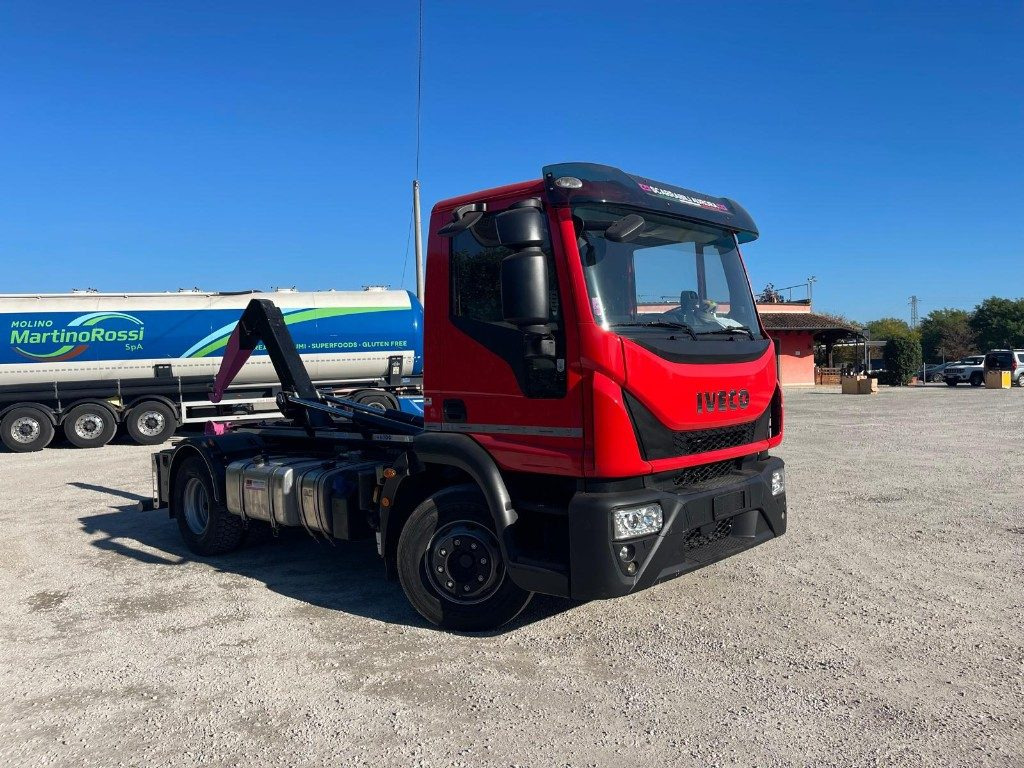 IVECO EUROCARGO 160E USATO SCARRABILE - Haakarmsysteem vrachtwagen: afbeelding 2 IVECO EUROCARGO 160E USATO SCARRABILE - Haakarmsysteem vrachtwagen: afbeelding 2