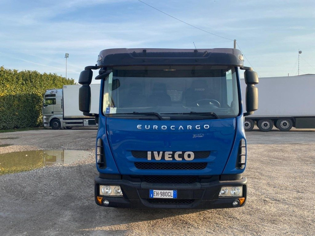 IVECO EUROCARGO 75E18 SCARRABILE - Haakarmsysteem vrachtwagen: afbeelding 2 IVECO EUROCARGO 75E18 SCARRABILE - Haakarmsysteem vrachtwagen: afbeelding 2