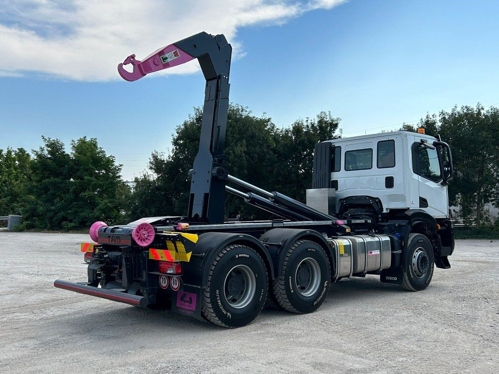 IVECO TRAKKER T-WAY AD380T NUOVO SCARRABILE - Haakarmsysteem vrachtwagen: afbeelding 5 IVECO TRAKKER T-WAY AD380T NUOVO SCARRABILE - Haakarmsysteem vrachtwagen: afbeelding 5