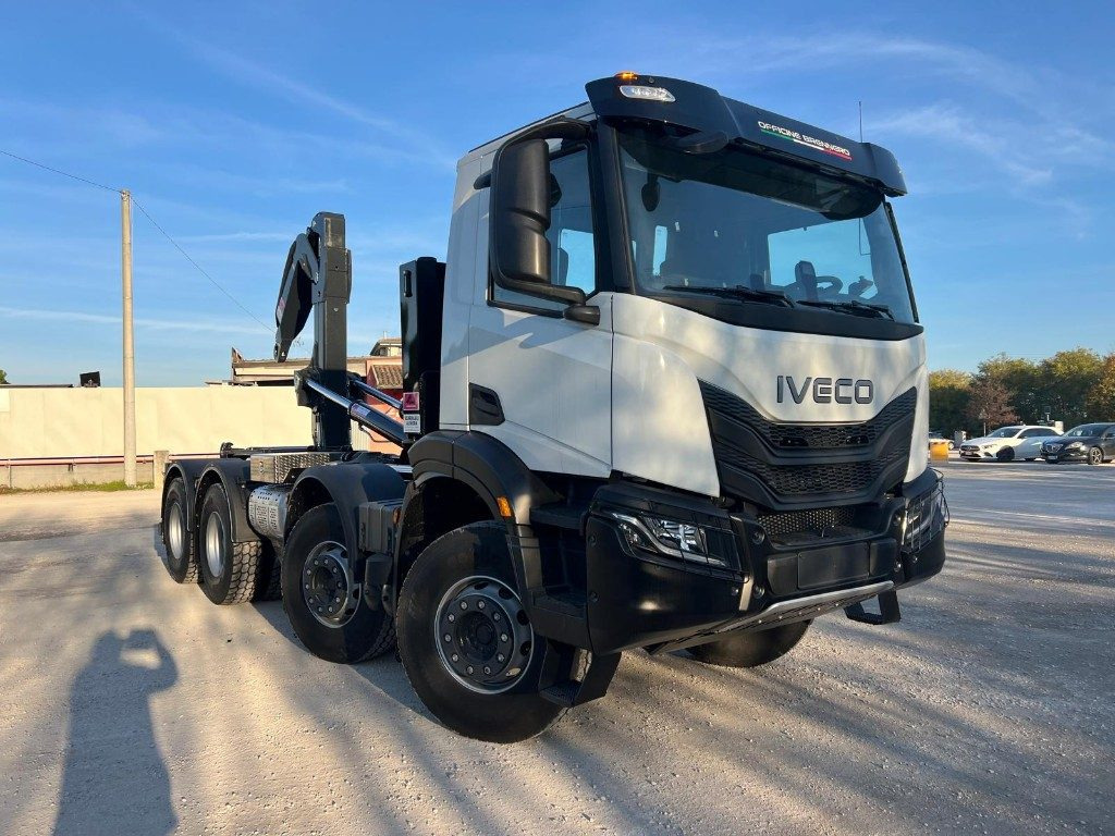 IVECO TRAKKER T-WAY AD500 NUOVO SCARRABILE - Haakarmsysteem vrachtwagen: afbeelding 3 IVECO TRAKKER T-WAY AD500 NUOVO SCARRABILE - Haakarmsysteem vrachtwagen: afbeelding 3