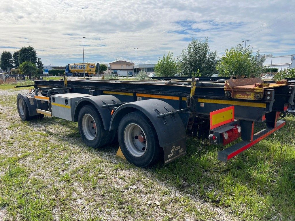 PIACENZA RIMORCHIO PIACENZA SCARRABILE BALESTRATO - Haakarm/ Portaalarm aanhanger: afbeelding 1 PIACENZA RIMORCHIO PIACENZA SCARRABILE BALESTRATO - Haakarm/ Portaalarm aanhanger: afbeelding 1