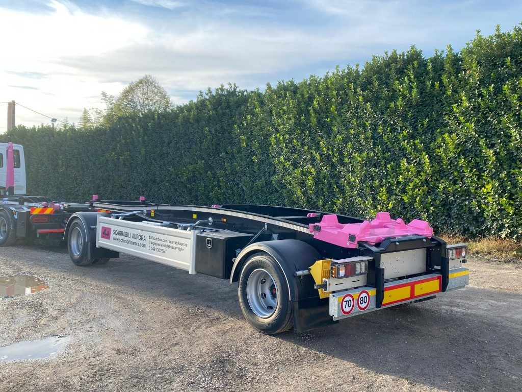 RIMORCHIO SCARRABILE IT RUNNER 20HN - Haakarm/ Portaalarm aanhanger: afbeelding 2 RIMORCHIO SCARRABILE IT RUNNER 20HN - Haakarm/ Portaalarm aanhanger: afbeelding 2