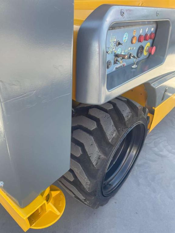 Haulotte COMPACT 12DX - Schaarlift: afbeelding 5 Haulotte COMPACT 12DX - Schaarlift: afbeelding 5