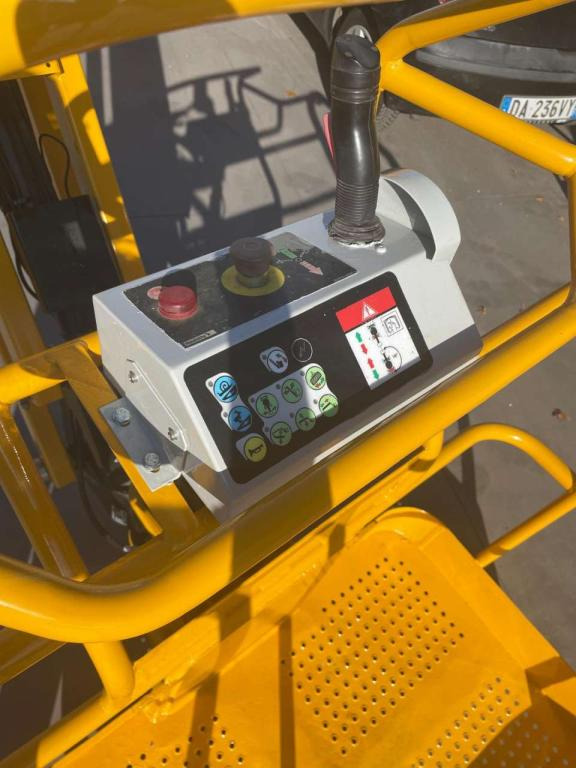Haulotte HA15IP - Knikarmhoogwerker: afbeelding 4 Haulotte HA15IP - Knikarmhoogwerker: afbeelding 4