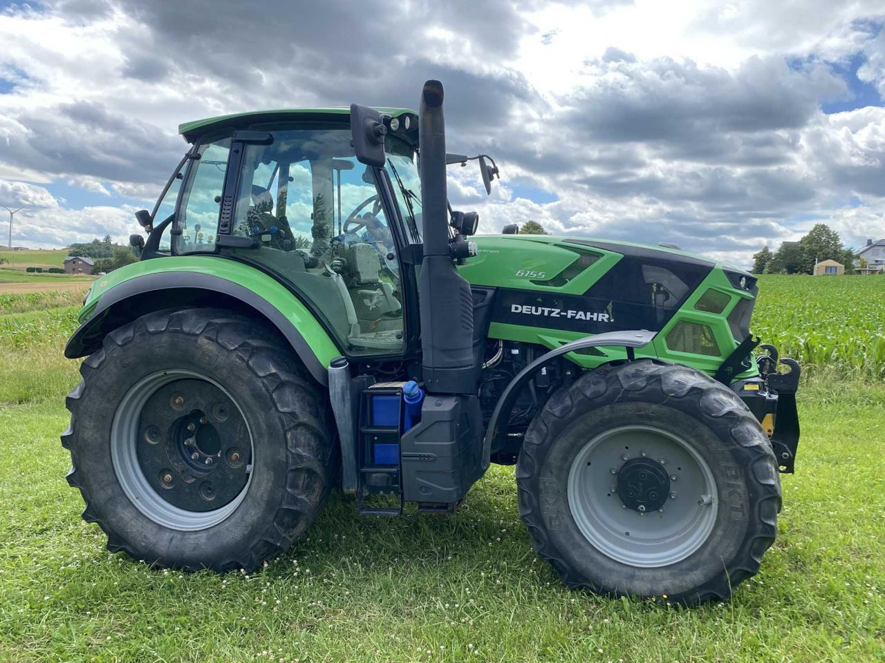 Deutz-Fahr 6155 Agrotron - Tractor: afbeelding 2 Deutz-Fahr 6155 Agrotron - Tractor: afbeelding 2