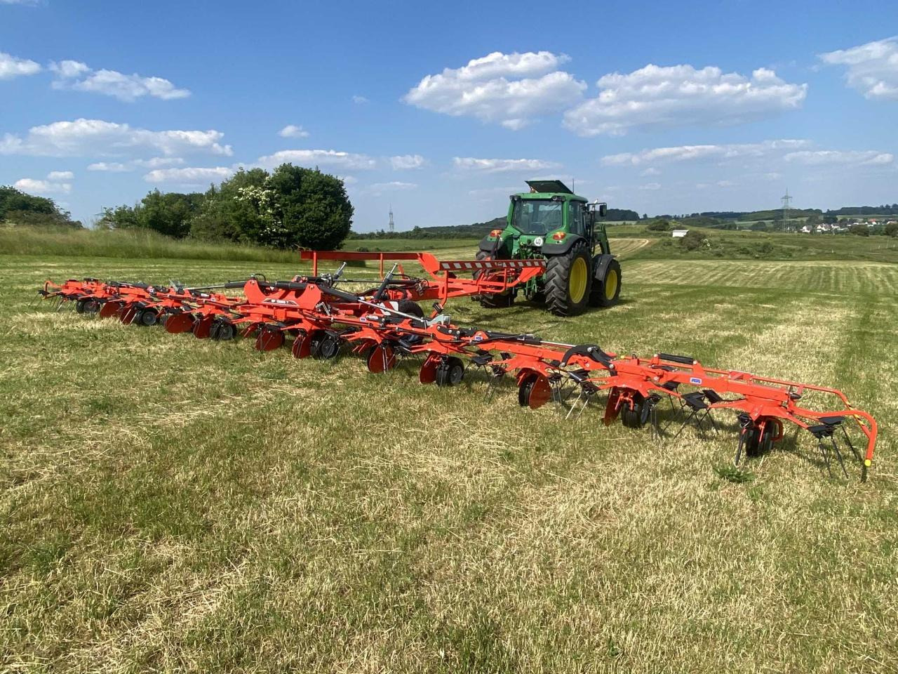 Kuhn GF13003T - Hooischudder: afbeelding 4 Kuhn GF13003T - Hooischudder: afbeelding 4