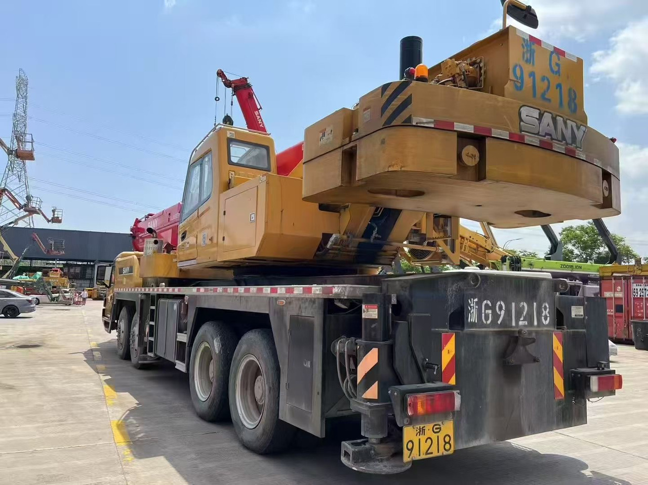 SANY STC500T5 STC500E STC500S 50 ton 55ton truck crane - Mobiele kraan: afbeelding 3 SANY STC500T5 STC500E STC500S 50 ton 55ton truck crane - Mobiele kraan: afbeelding 3