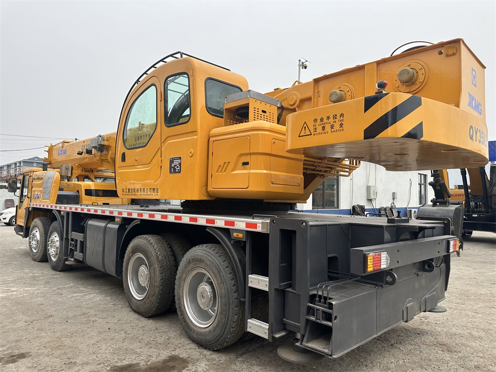 XCMG QY35K5 XCT35 QY35K5C 35 ton truck crane - Mobiele kraan: afbeelding 3 XCMG QY35K5 XCT35 QY35K5C 35 ton truck crane - Mobiele kraan: afbeelding 3