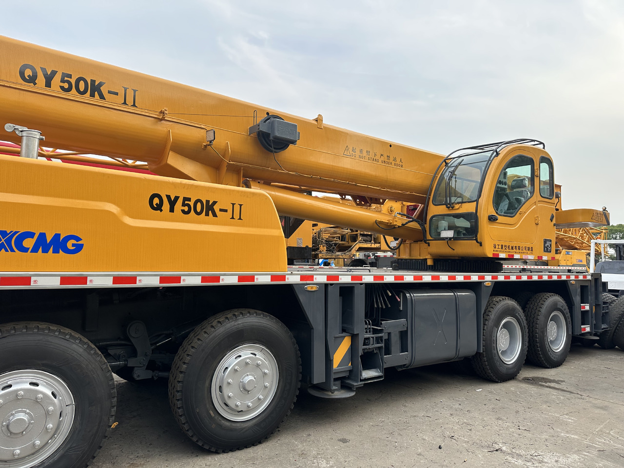 XCMG QY50K QY50K-II 50ton truck crane - Mobiele kraan: afbeelding 2 XCMG QY50K QY50K-II 50ton truck crane - Mobiele kraan: afbeelding 2