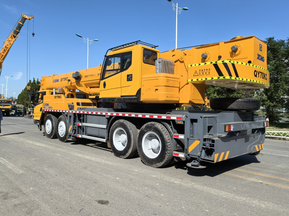 XCMG QY70KC 70TON QY70K QY70KA QY70K-1 - Mobiele kraan: afbeelding 2 XCMG QY70KC 70TON QY70K QY70KA QY70K-1 - Mobiele kraan: afbeelding 2