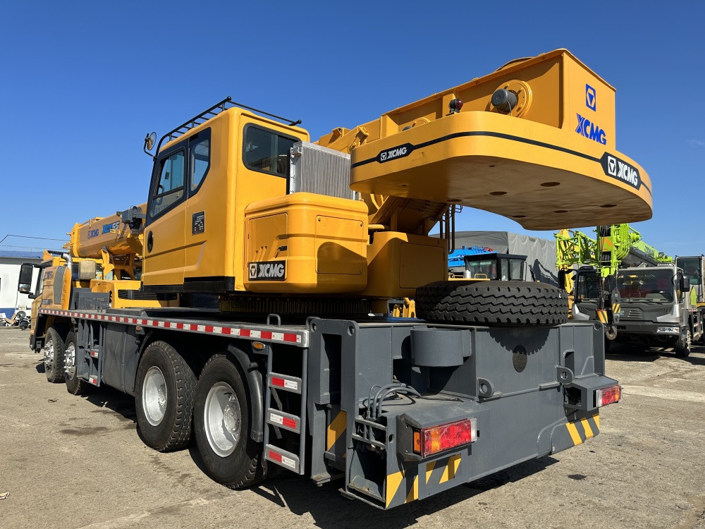 XCMG XCT55 XCT50 QY50KC QY50KA QY50K-II 55 ton 50 ton truck crane - Mobiele kraan: afbeelding 4 XCMG XCT55 XCT50 QY50KC QY50KA QY50K-II 55 ton 50 ton truck crane - Mobiele kraan: afbeelding 4