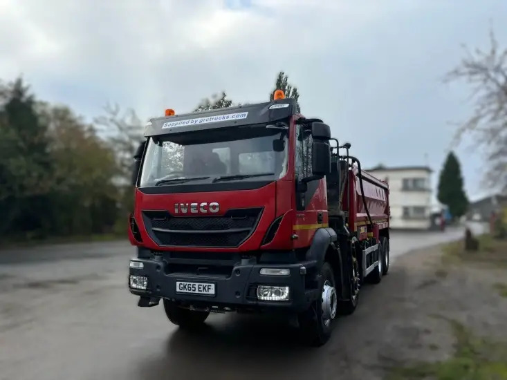 Iveco Trakker - Kipper vrachtwagen: afbeelding 1 Iveco Trakker - Kipper vrachtwagen: afbeelding 1