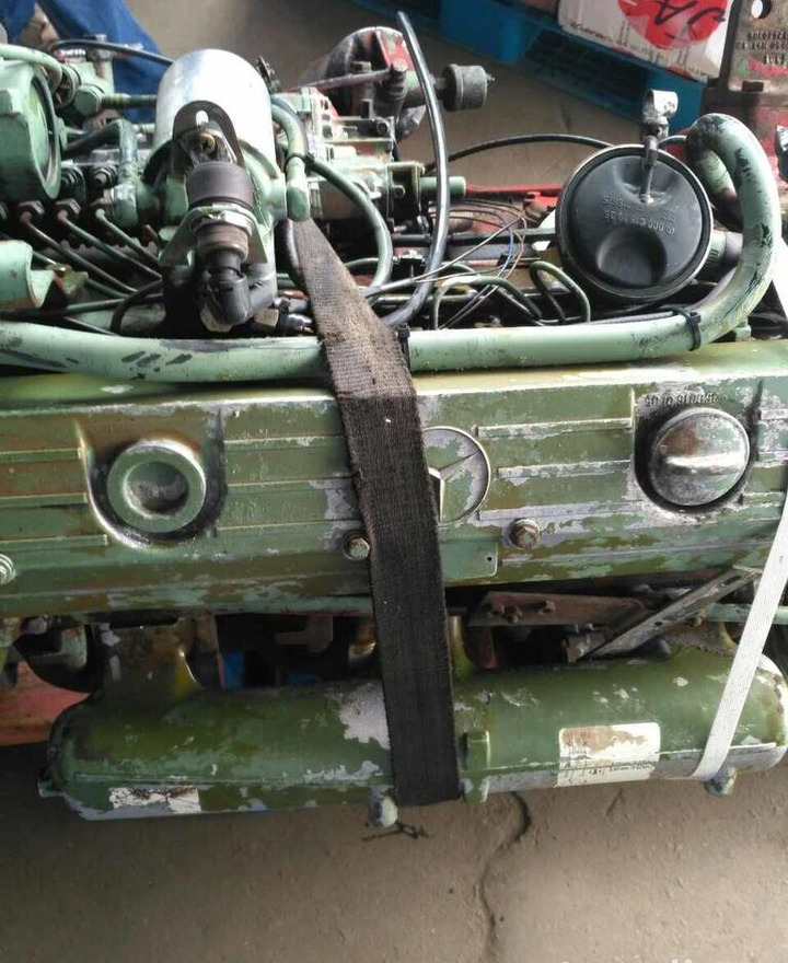 Mercedes-Benz OM366A 170 E2 Mercedes-Benz 814 - Motor voor Vrachtwagen: afbeelding 1 Mercedes-Benz OM366A 170 E2 Mercedes-Benz 814 - Motor voor Vrachtwagen: afbeelding 1