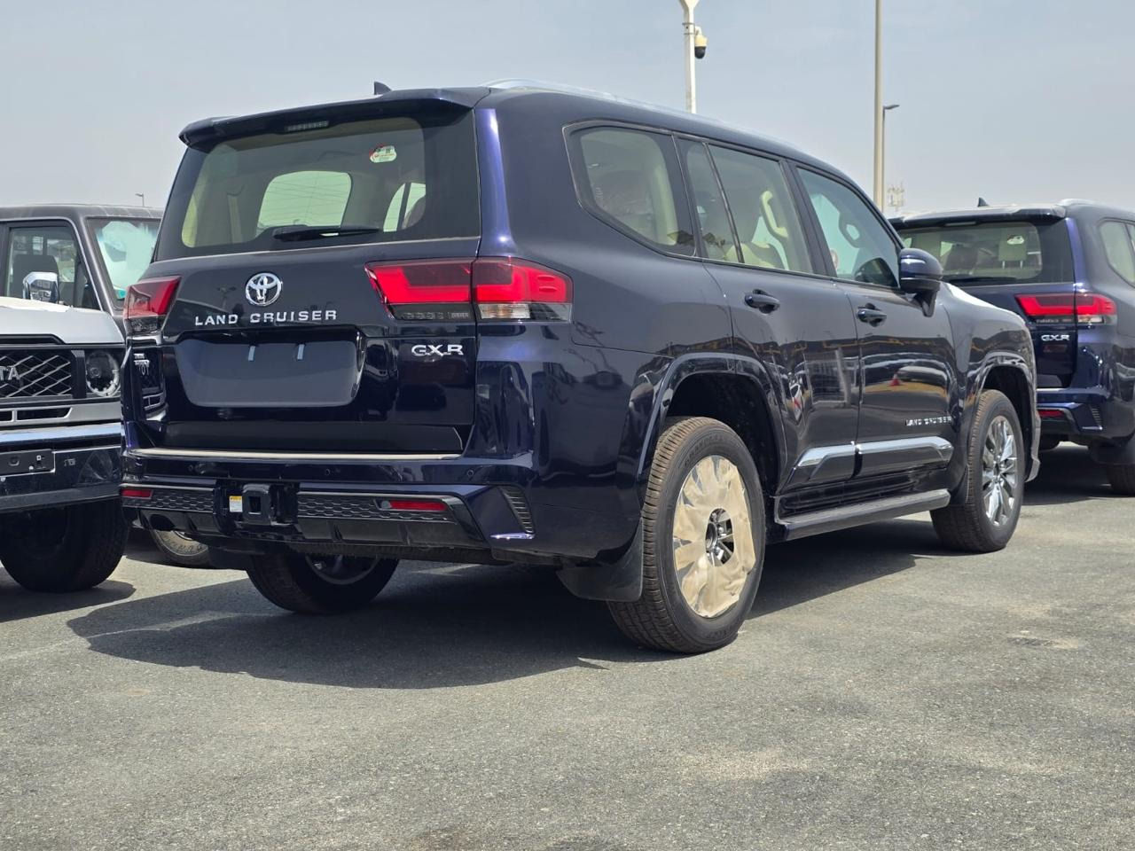 Land Cruiser GXR 3.5L Twin Turbo - Personenwagen: afbeelding 2 Land Cruiser GXR 3.5L Twin Turbo - Personenwagen: afbeelding 2