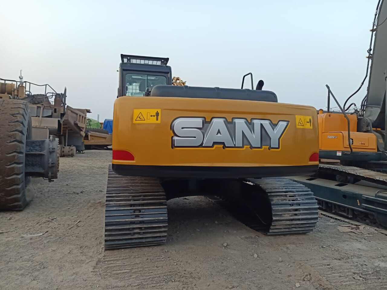 New Sany SY 215 MITSUBISHI ENGINE tracked excavator - Rupsgraafmachine: afbeelding 2 New Sany SY 215 MITSUBISHI ENGINE tracked excavator - Rupsgraafmachine: afbeelding 2