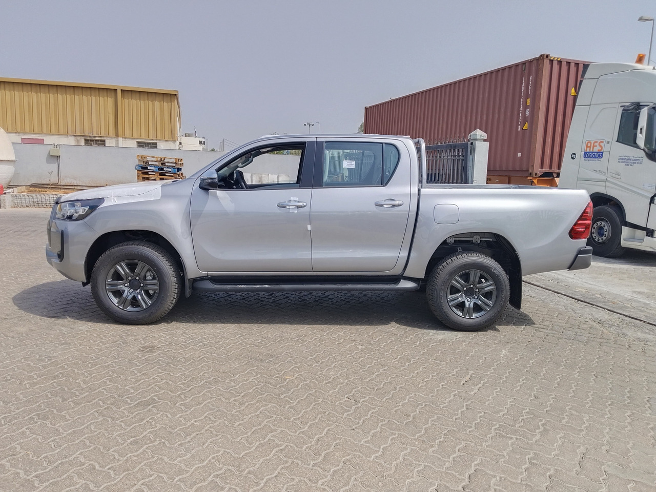 Toyota Hilux - Pick-up, Bestelwagen met dubbele cabine: afbeelding 1 Toyota Hilux - Pick-up, Bestelwagen met dubbele cabine: afbeelding 1