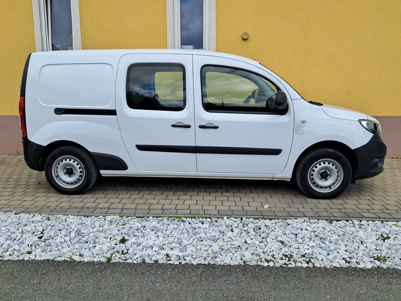 MERCEDES-BENZ Citan 109 CDI 5-Sitzer DKA | Schiebet. beids. | Klima | - Bedrijfswagen, Bestelwagen met dubbele cabine: afbeelding 3 MERCEDES-BENZ Citan 109 CDI 5-Sitzer DKA | Schiebet. beids. | Klima | - Bedrijfswagen, Bestelwagen met dubbele cabine: afbeelding 3