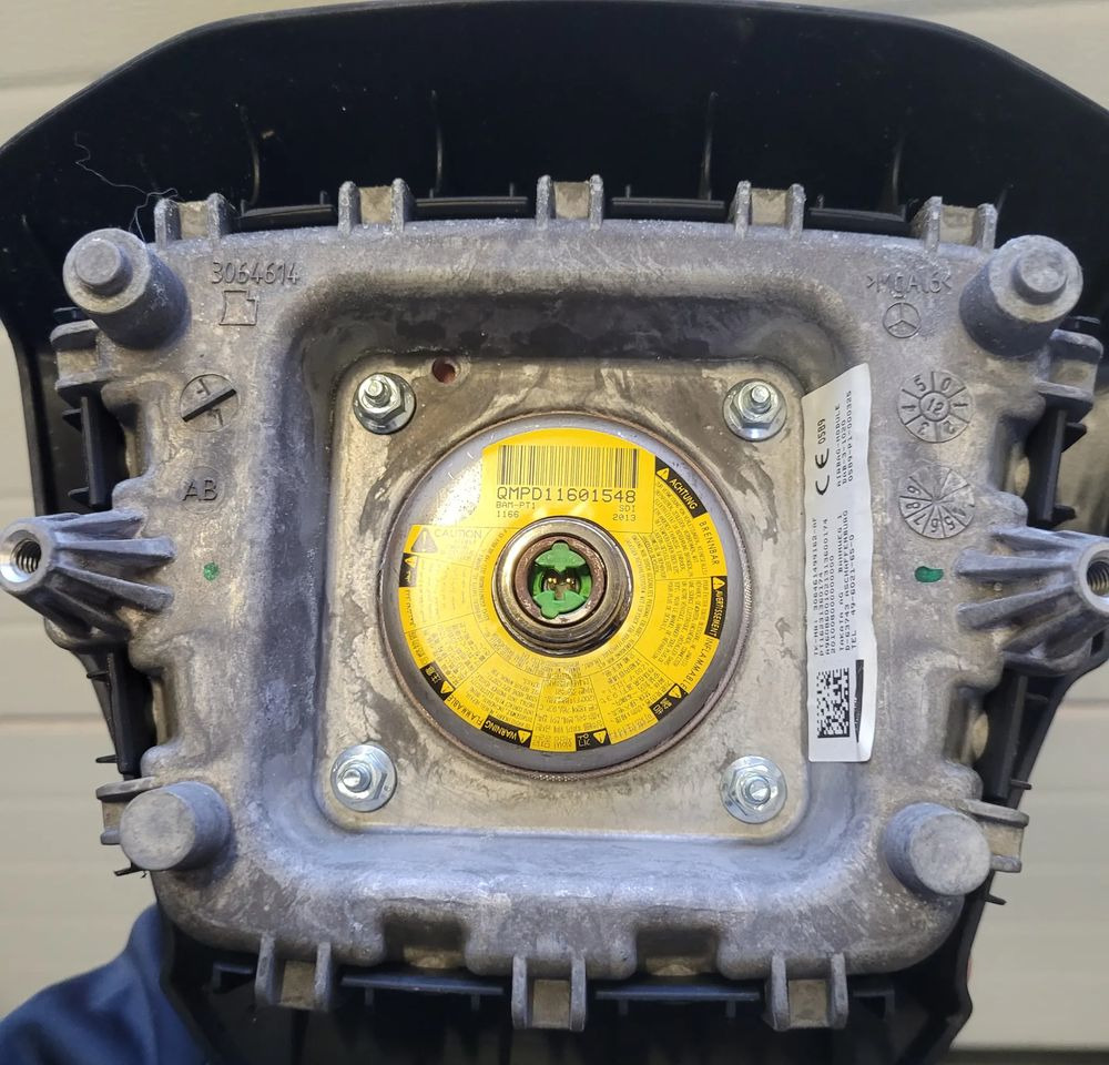 AIR BAG PODUSZKA MERCEDES ACTROS MP4 - Stuurwiel voor Vrachtwagen: afbeelding 2 AIR BAG PODUSZKA MERCEDES ACTROS MP4 - Stuurwiel voor Vrachtwagen: afbeelding 2