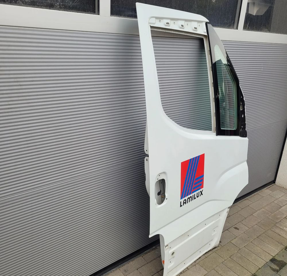DRZWI IVECO DAILY NM RH. LUB LH. CANA ZA SZT. CHWALIM116 - Deur en onderdelen voor Bedrijfswagen: afbeelding 2 DRZWI IVECO DAILY NM RH. LUB LH. CANA ZA SZT. CHWALIM116 - Deur en onderdelen voor Bedrijfswagen: afbeelding 2